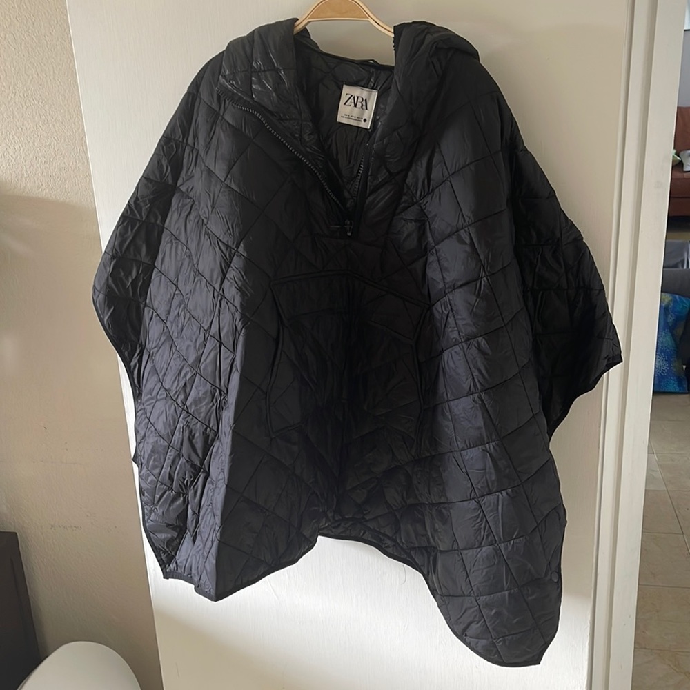 Zara poncho